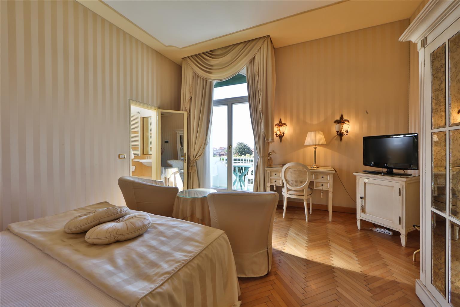 Hotel Biasutti Lido di Venezia Exterior photo